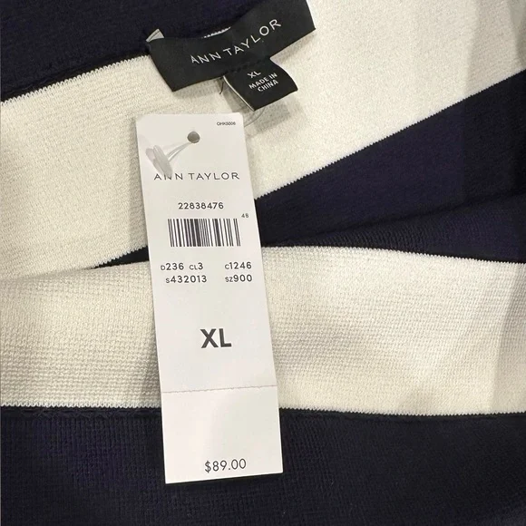 NWT Ann Taylor Knit Navy & Cream Striped Pull-on Skirt - Picture 7 of 13